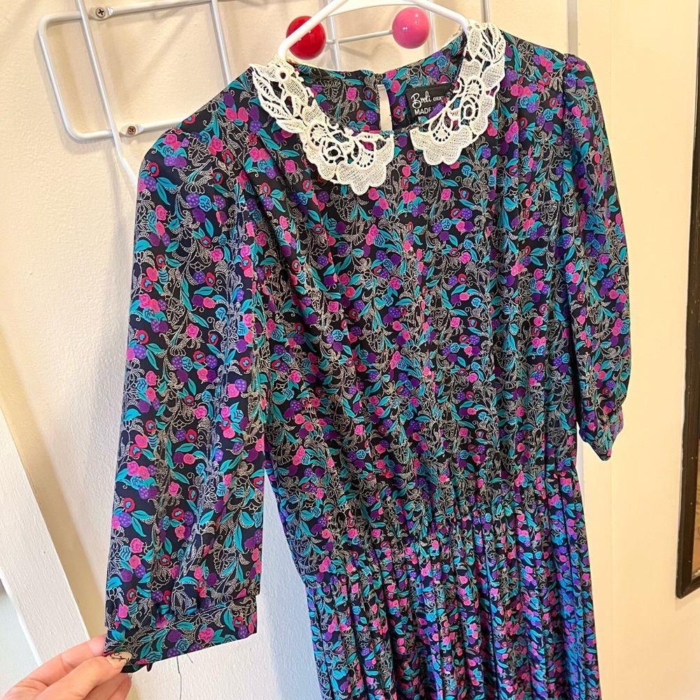 80s Vintage 🌺 Breli Originals Pleated-Skirt Floral Dress - Picture 2 of 3